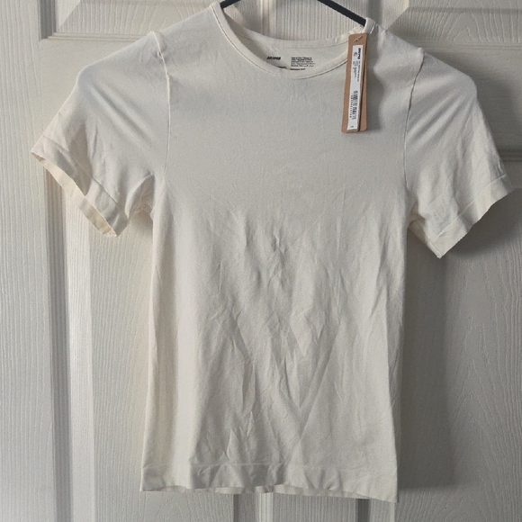 SKIMS Smoothing Seamless Top, Color MARBLE - Picture 1 of 3